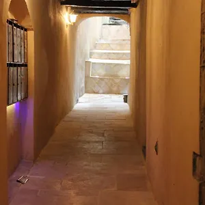 2* Alojamento de Acomodação e Pequeno-almoço La Loge Du Vieux