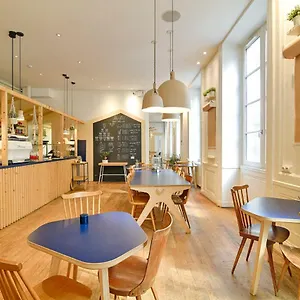 Хостел Slo Les Pentes (adults Only), Лион